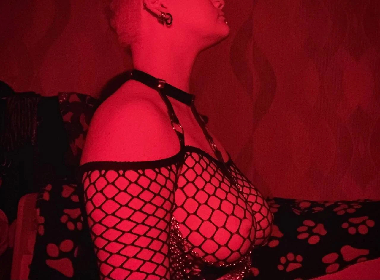 XXX Porn Photo of Nude Peach_Avalanche 1