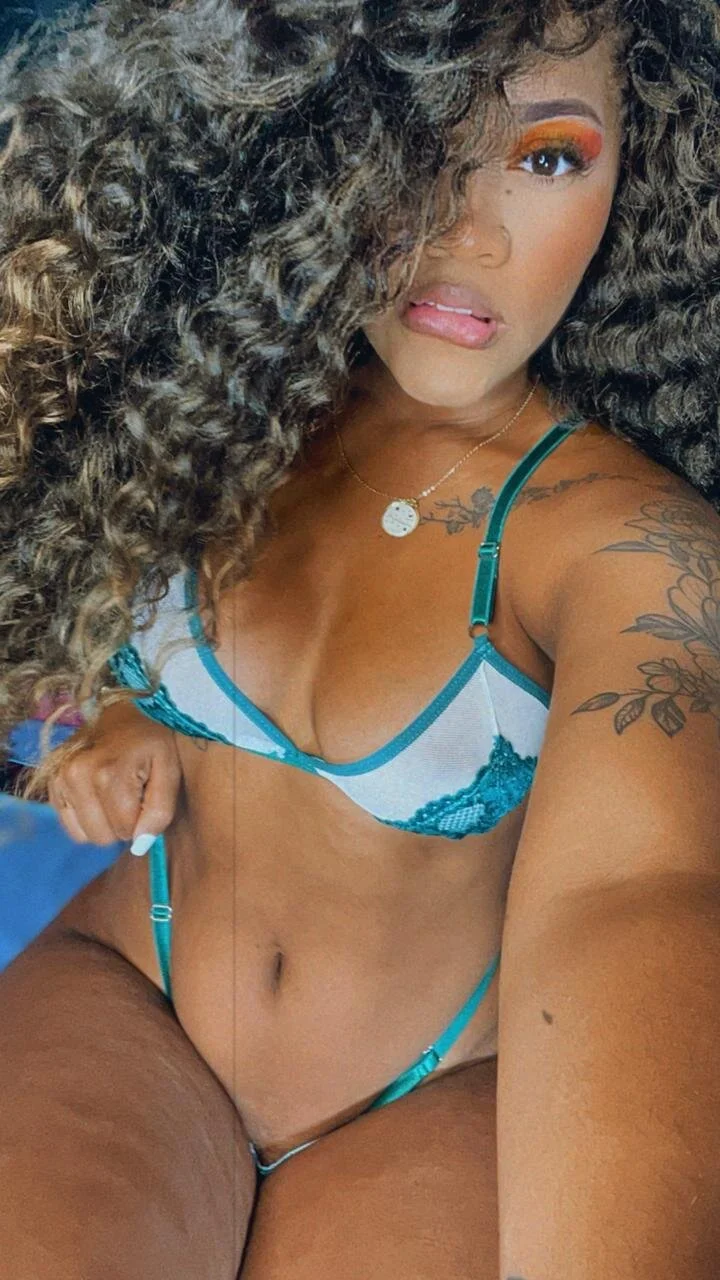 XXX Porn Photo of Nude riri_brunnete 47