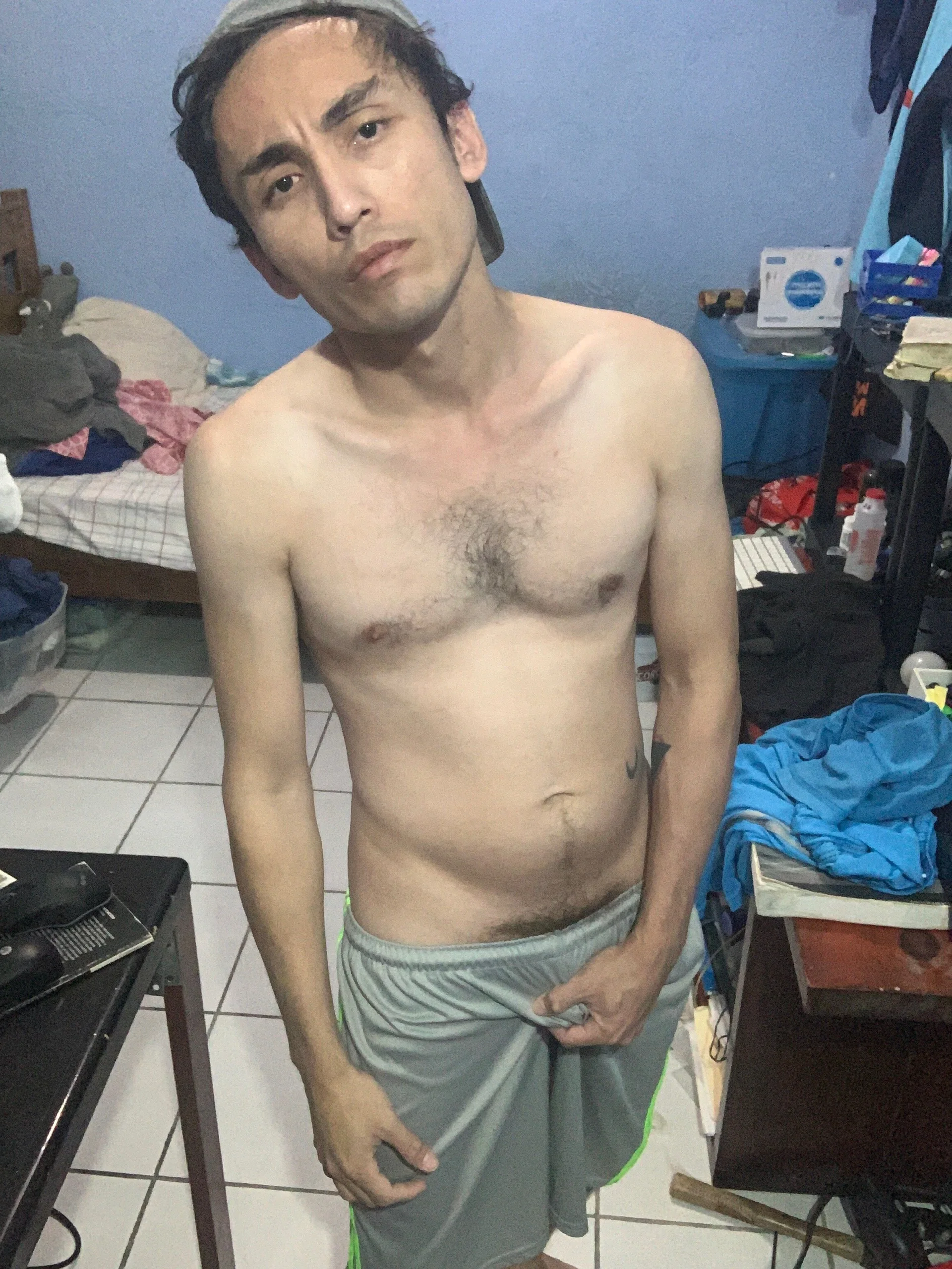 XXX Porn Photo of Nude hornymkfunguy 5