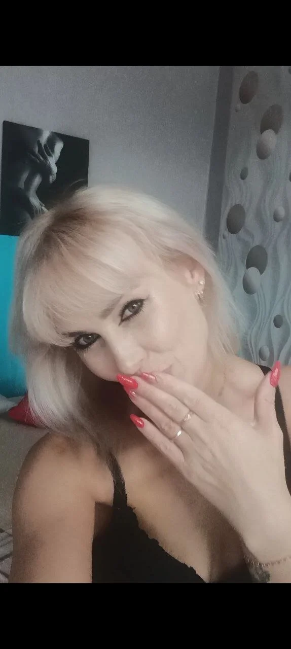XXX Porn Photo of Nude LadyMargo888 6