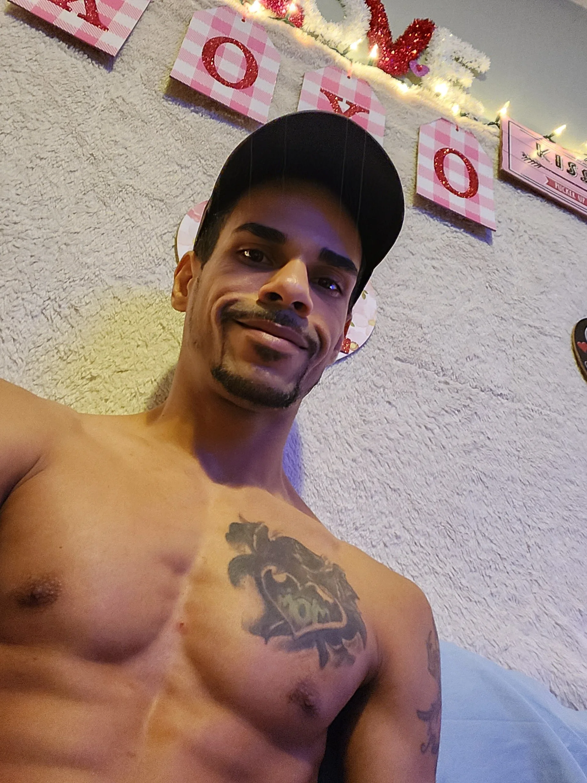 XXX Porn Photo of Nude Mr_Hughcockslinger 9