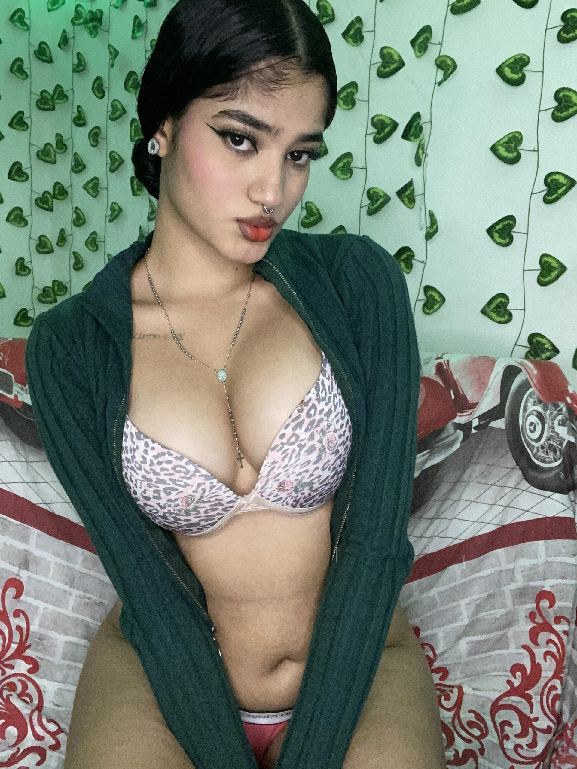 XXX Porn Photo of Nude charlotte_9999 74