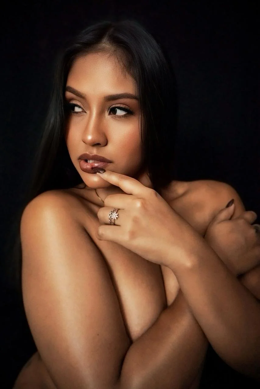 XXX Porn Photo of Nude ariana_pocahontas 2