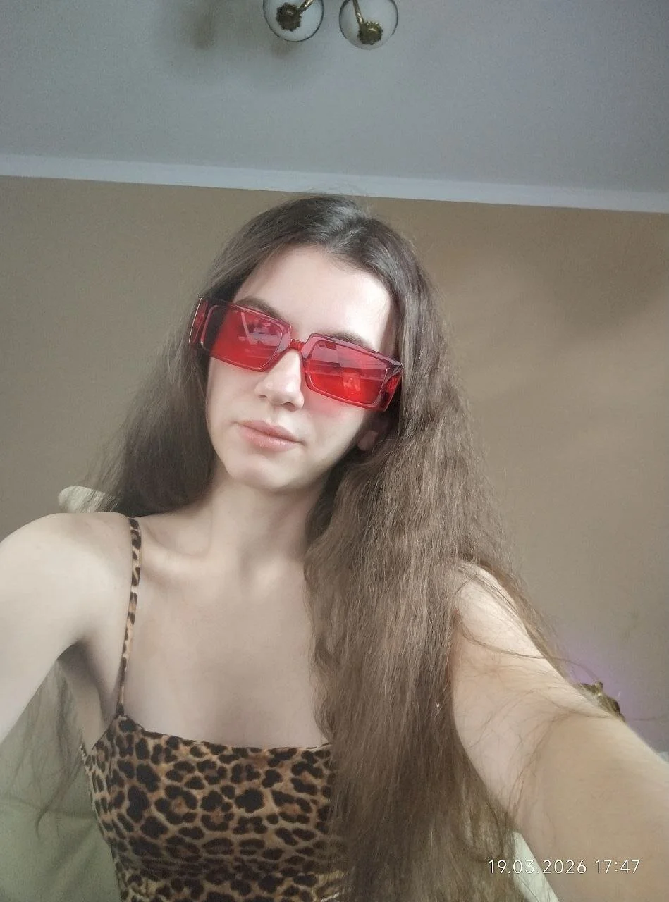 XXX Porn Photo of Nude LittleJulii 4