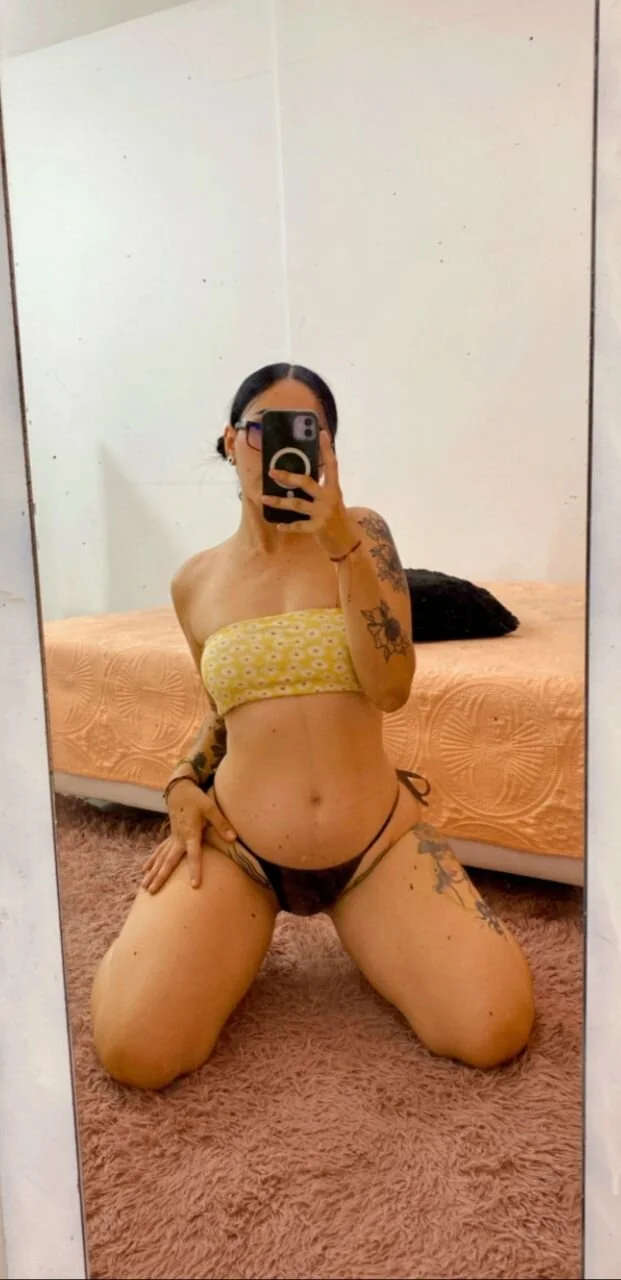XXX Porn Photo of Nude zoe6x 1