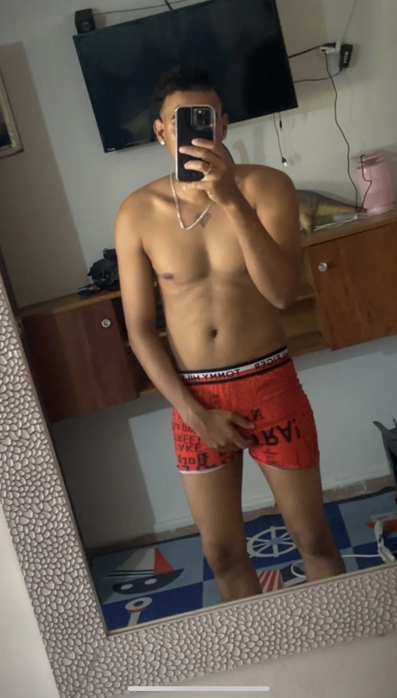 XXX Porn Photo of Nude MegaGuevo03 5
