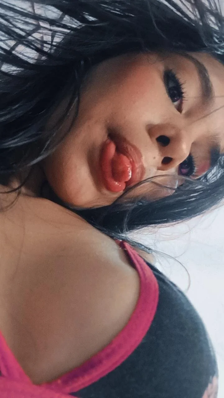XXX Porn Photo of Nude honey_summer___ 3