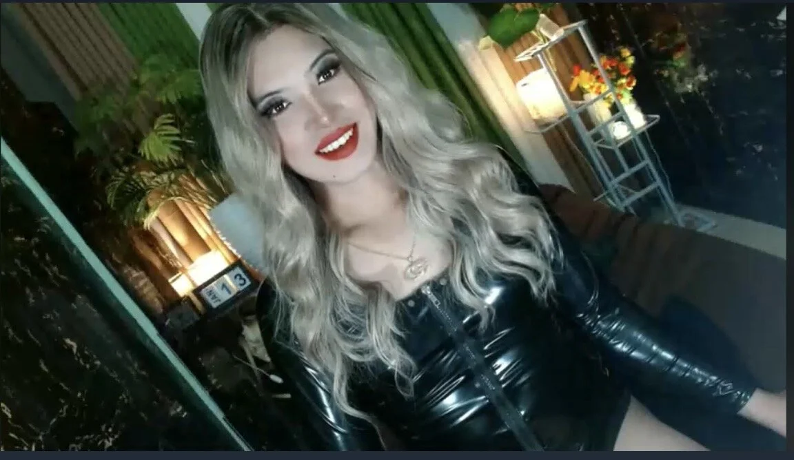 XXX Porn Photo of Nude Queen_kendalx19 10