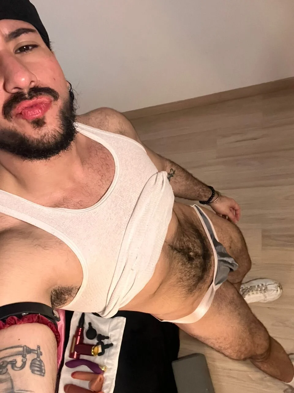XXX Porn Photo of Nude FTMdario 3