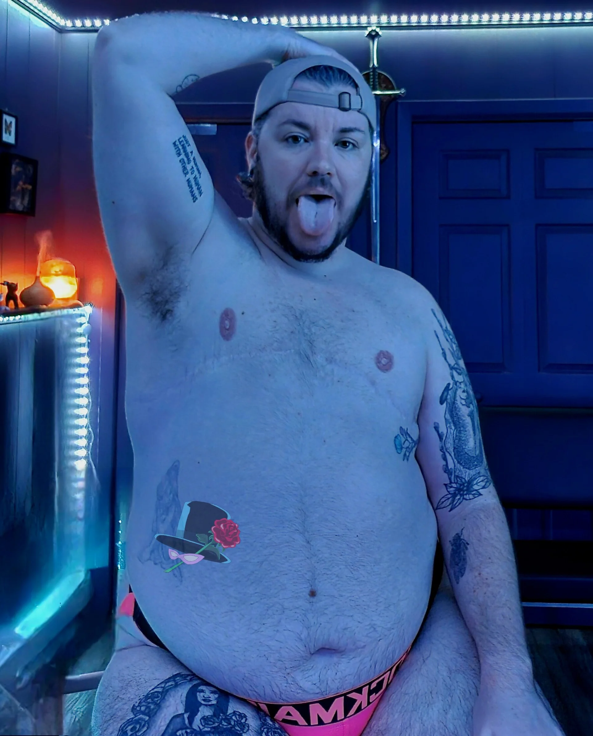 XXX Porn Photo of Nude tuxedomasc95 25