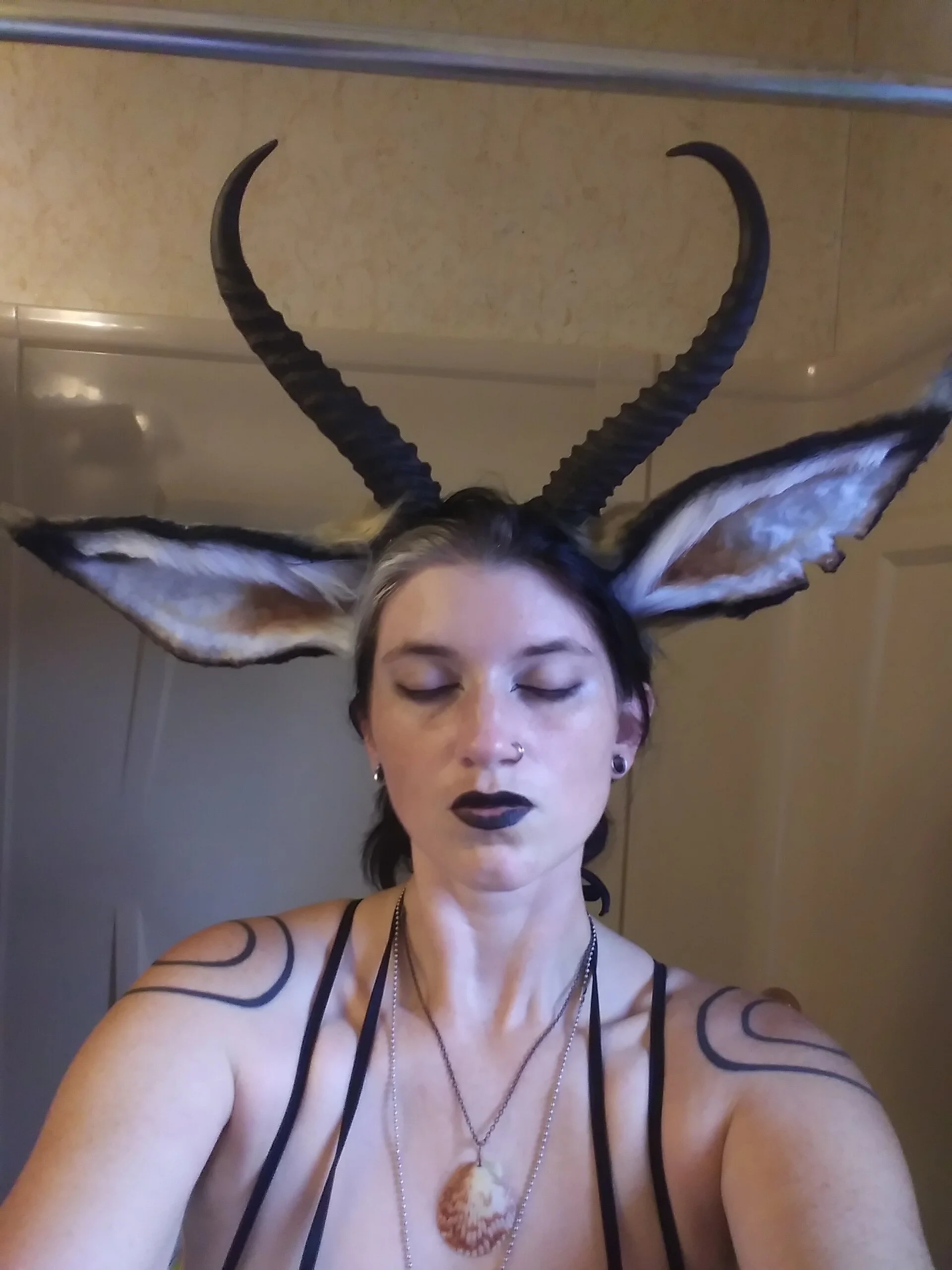 XXX Porn Photo of Nude bruisedblossoms 1
