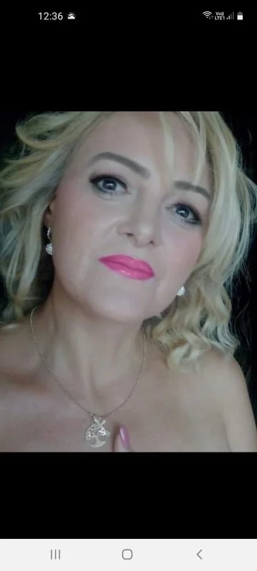 XXX Porn Photo of Nude MatureDiana 16