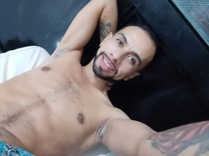 XXX Porn Photo of Nude Arian_Pervert 20