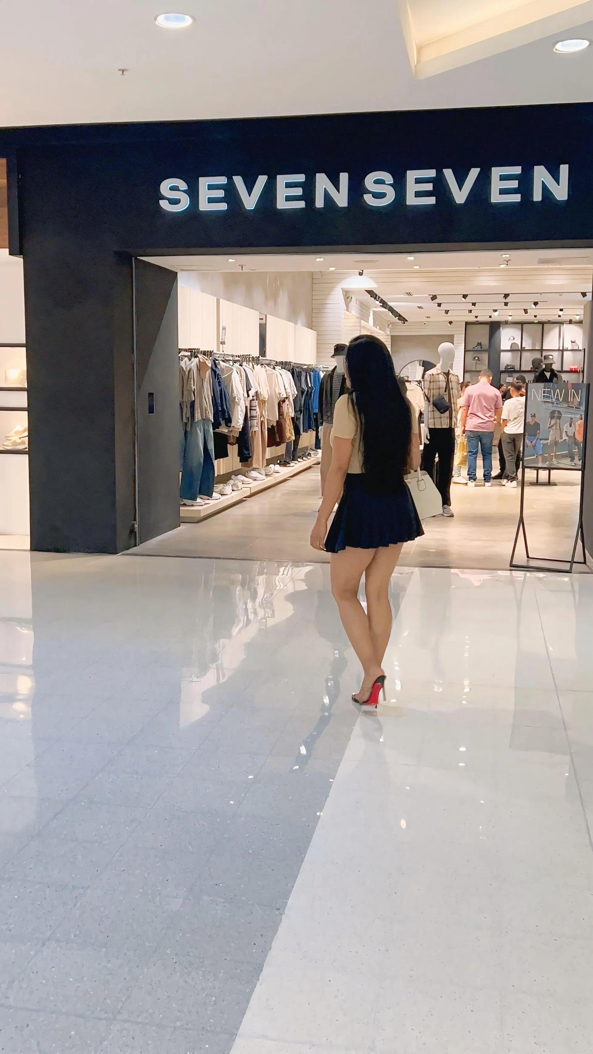 XXX Porn Photo of Nude LissMonroe 34