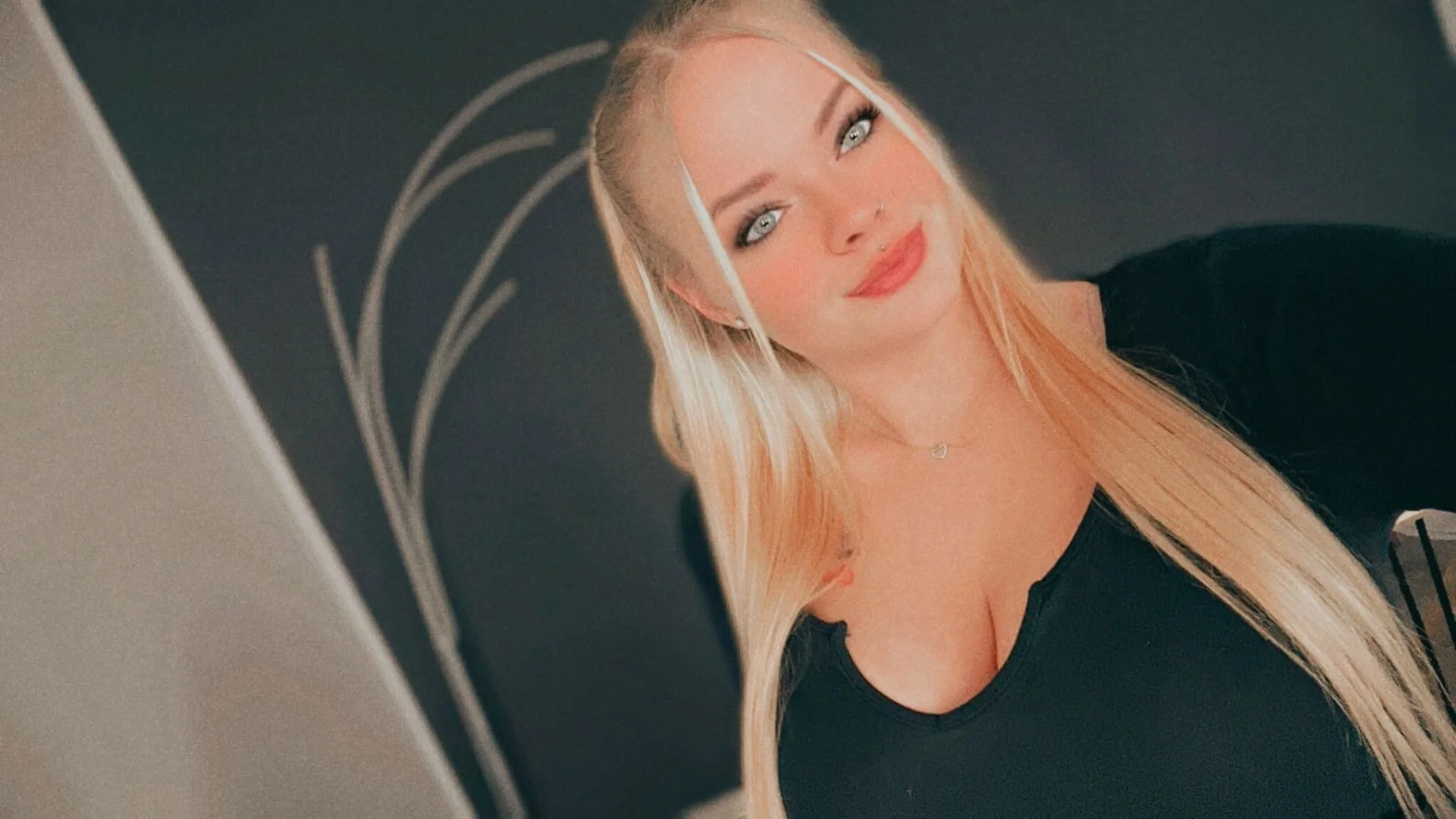 XXX Porn Photo of Nude AnnaLenaaa 16