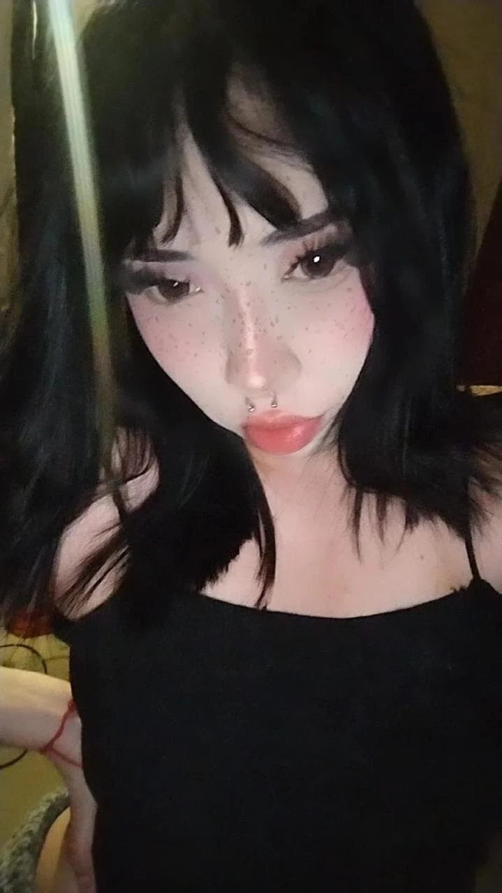 XXX Porn Photo of Nude Noahcryptic 2