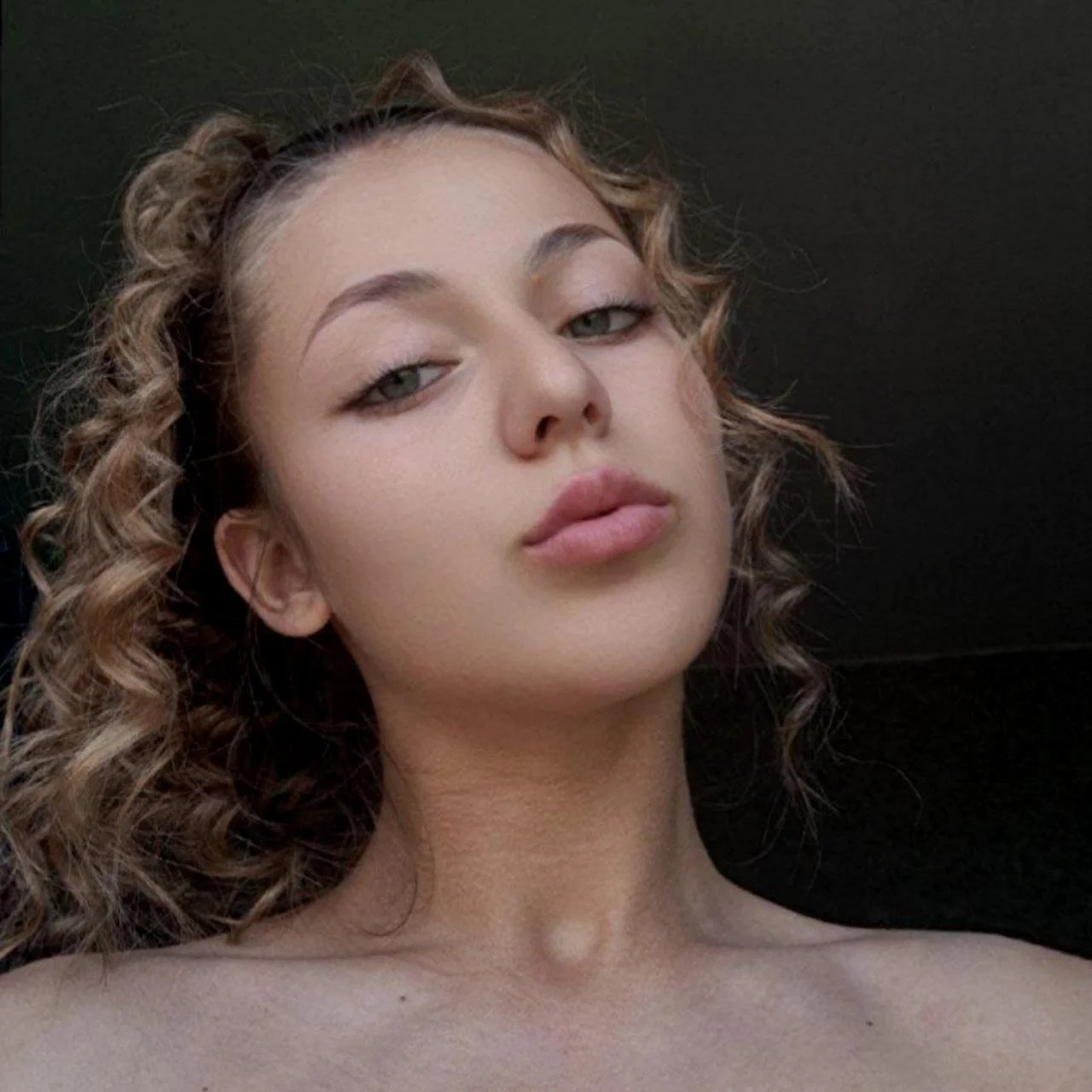 XXX Porn Photo of Nude DoveLovee 2