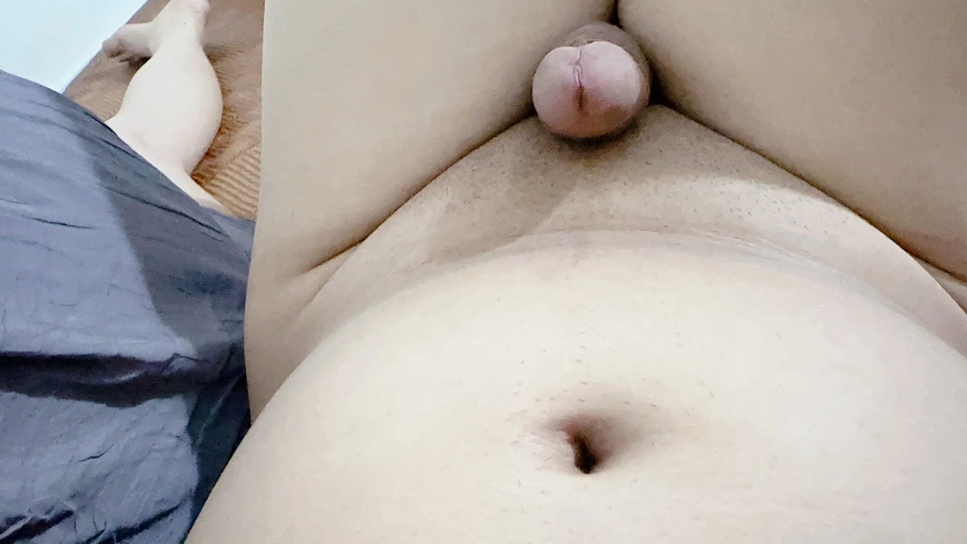 XXX Porn Photo of Nude Capdoisungsuong 1