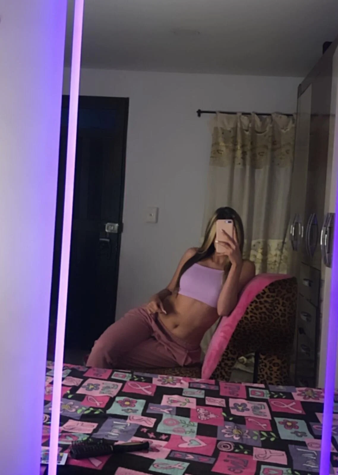 XXX Porn Photo of Nude selenne_schmitt 4