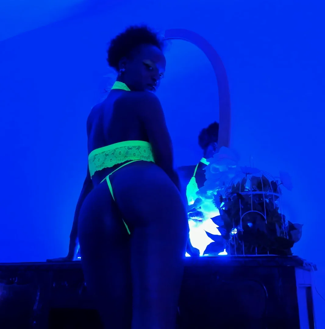 XXX Porn Photo of Nude Coco_Kiss 590
