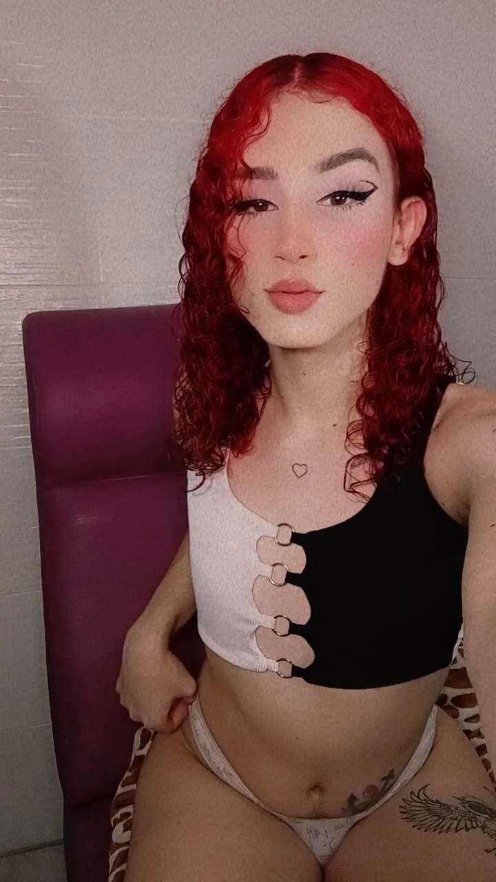 XXX Porn Photo of Nude Playwithlulut77 4