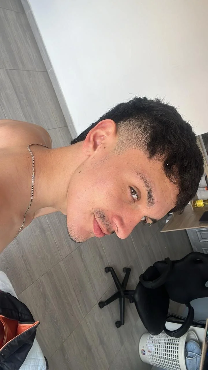 XXX Porn Photo of Nude bastia_noooo 3