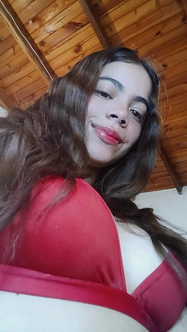 XXX Porn Photo of Nude LaylaEmber 9
