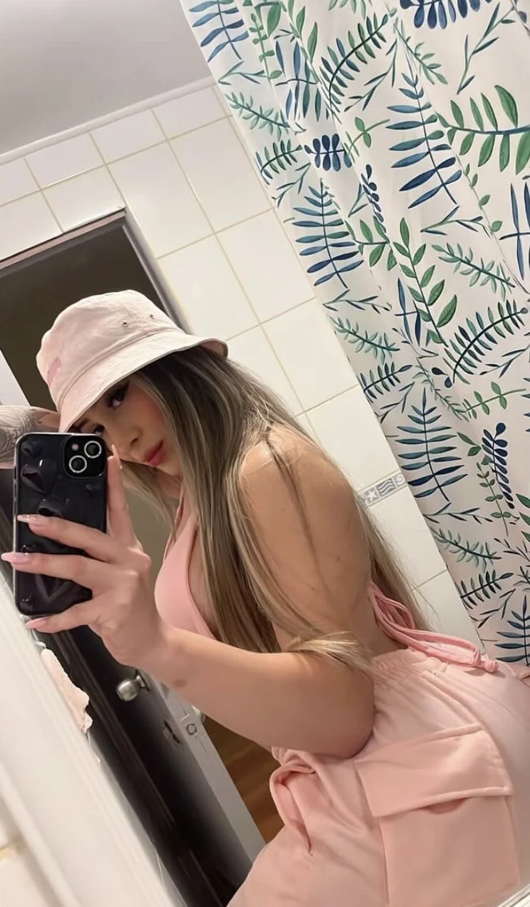 XXX Porn Photo of Nude bunny_bicht 35