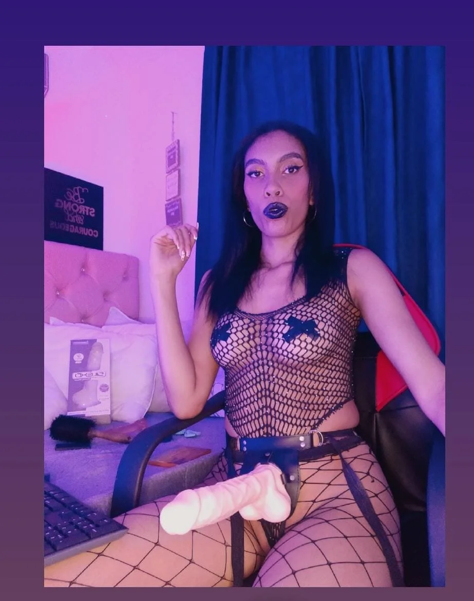 XXX Porn Photo of Nude Nicolle_Ferran 2