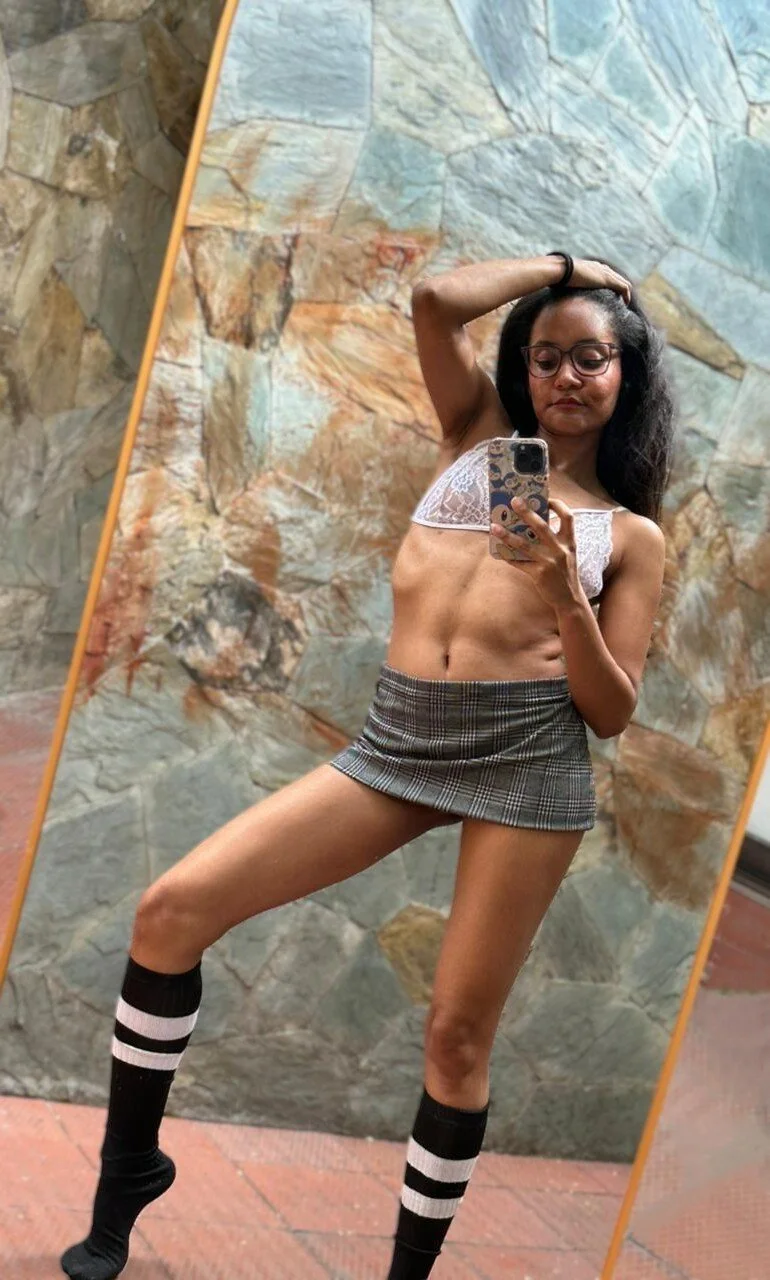 XXX Porn Photo of Nude Carolina_Blaire 15