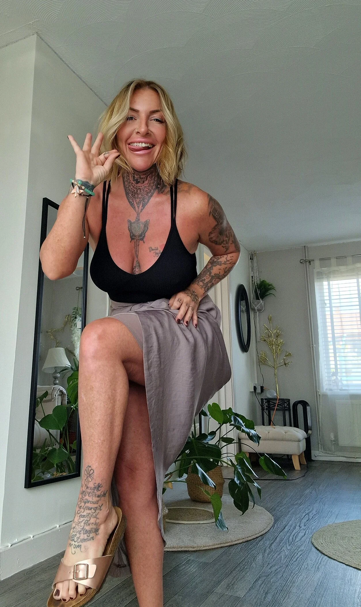 XXX Porn Photo of Nude MommyBlairVIP 14