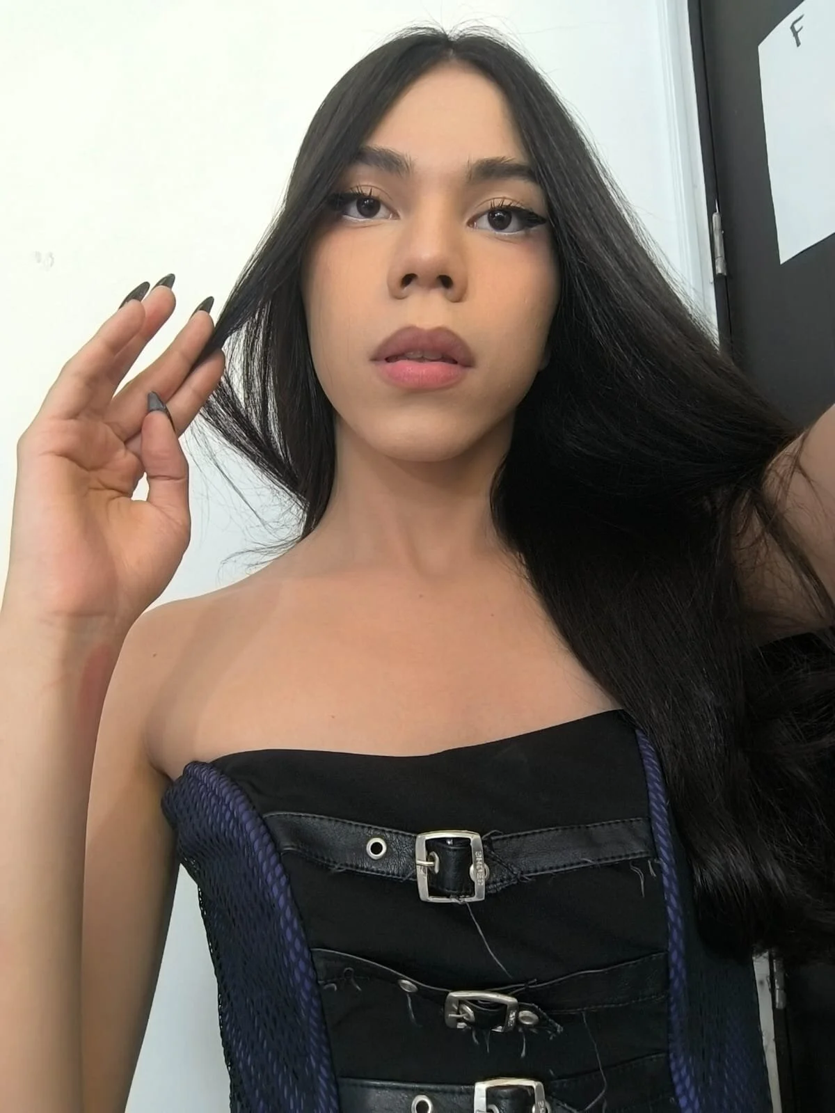 XXX Porn Photo of Nude Sara_cutie_ 12
