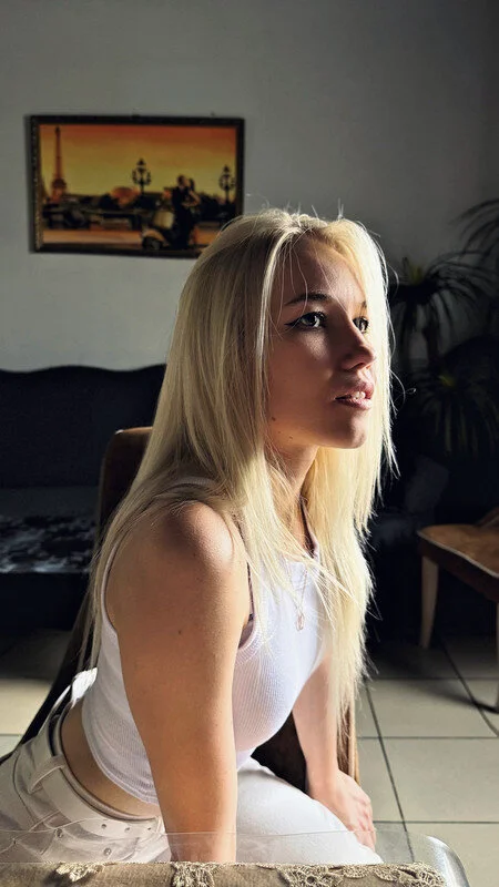 XXX Porn Photo of Nude NaomiHita 4