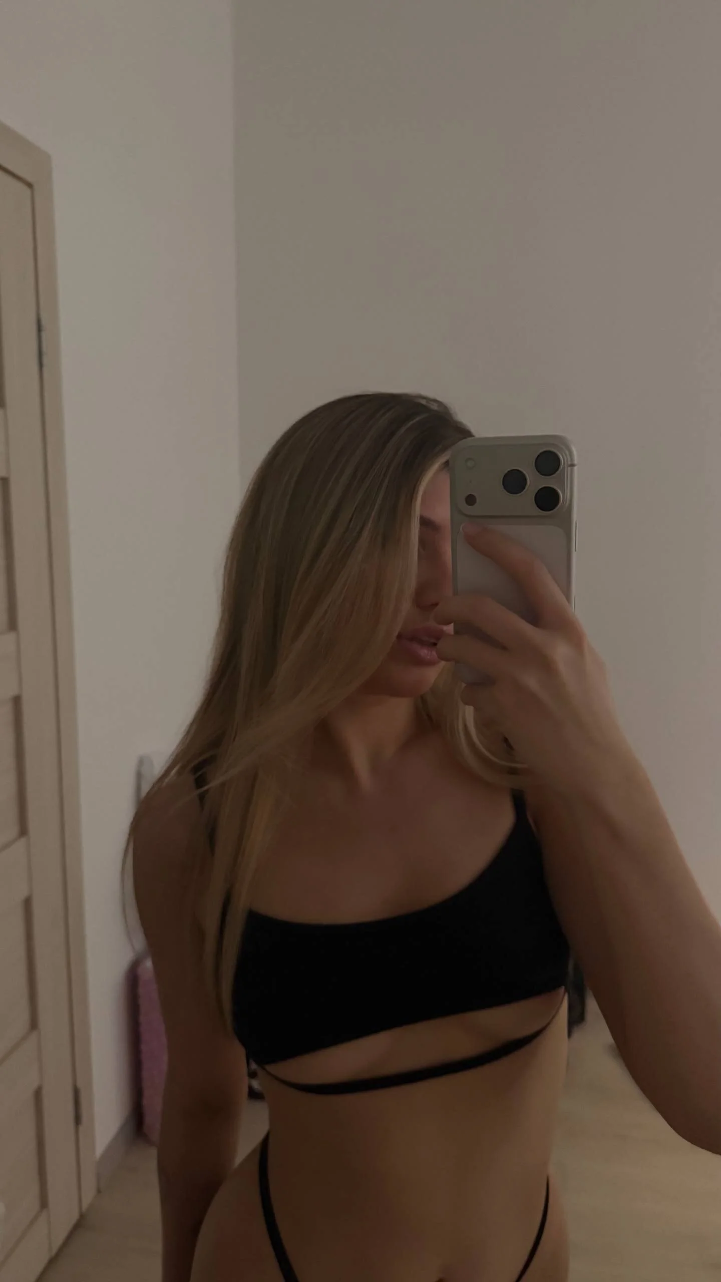 XXX Porn Photo of Nude arielbell_ 6