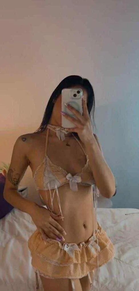 XXX Porn Photo of Nude MiaEvans0 3