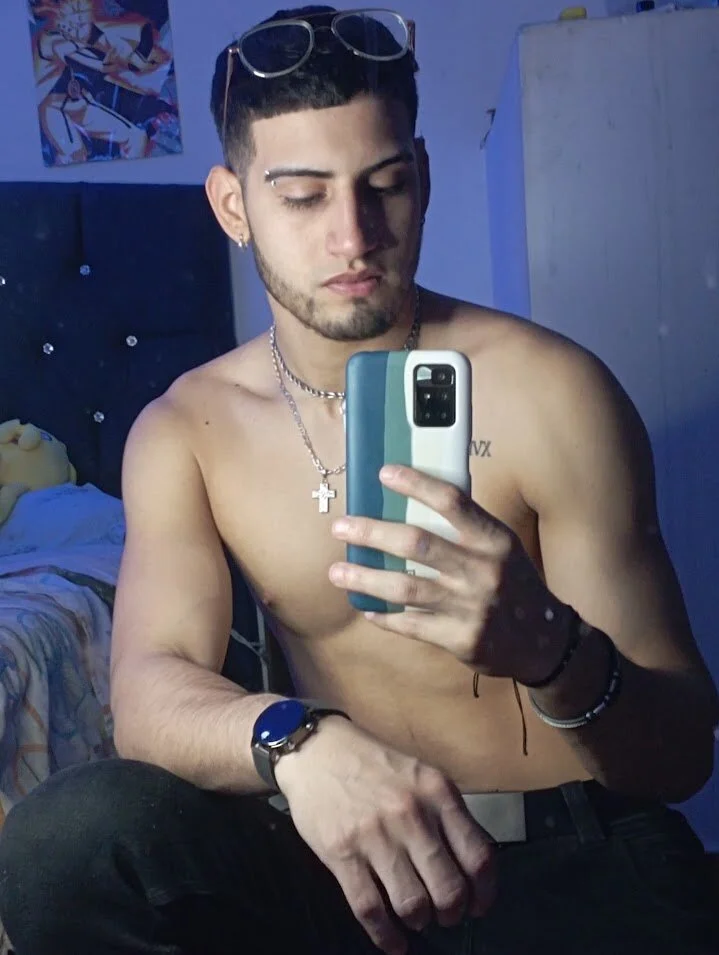XXX Porn Photo of Nude Giomar_Reyes 6