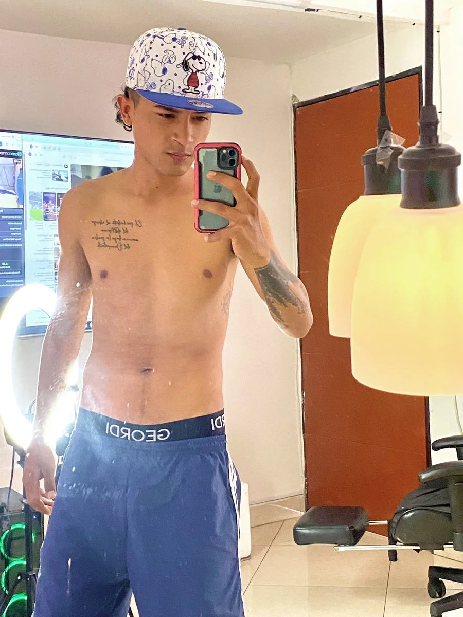 XXX Porn Photo of Nude Edward_Milleer 16
