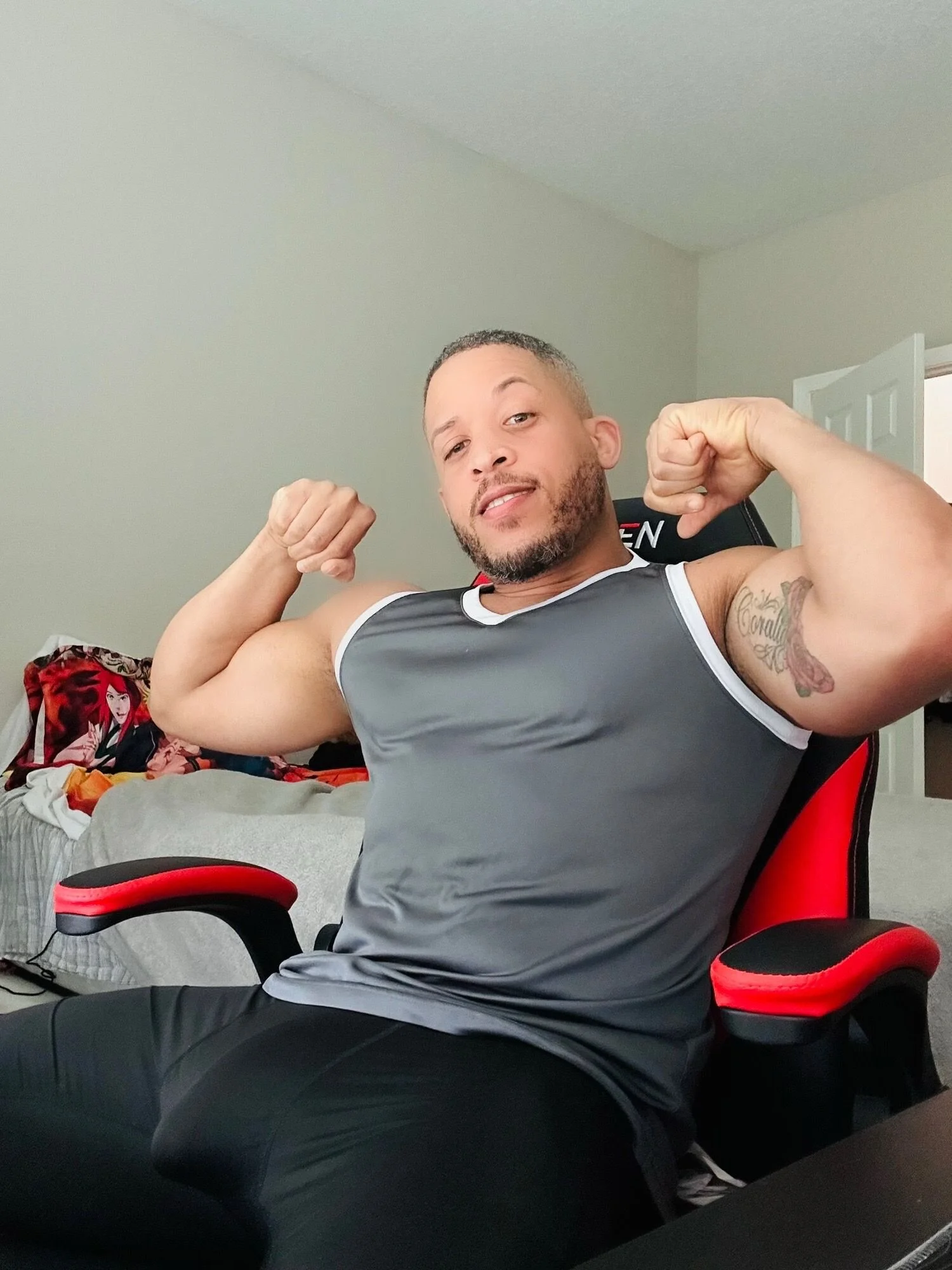 XXX Porn Photo of Nude Leocuban23 13