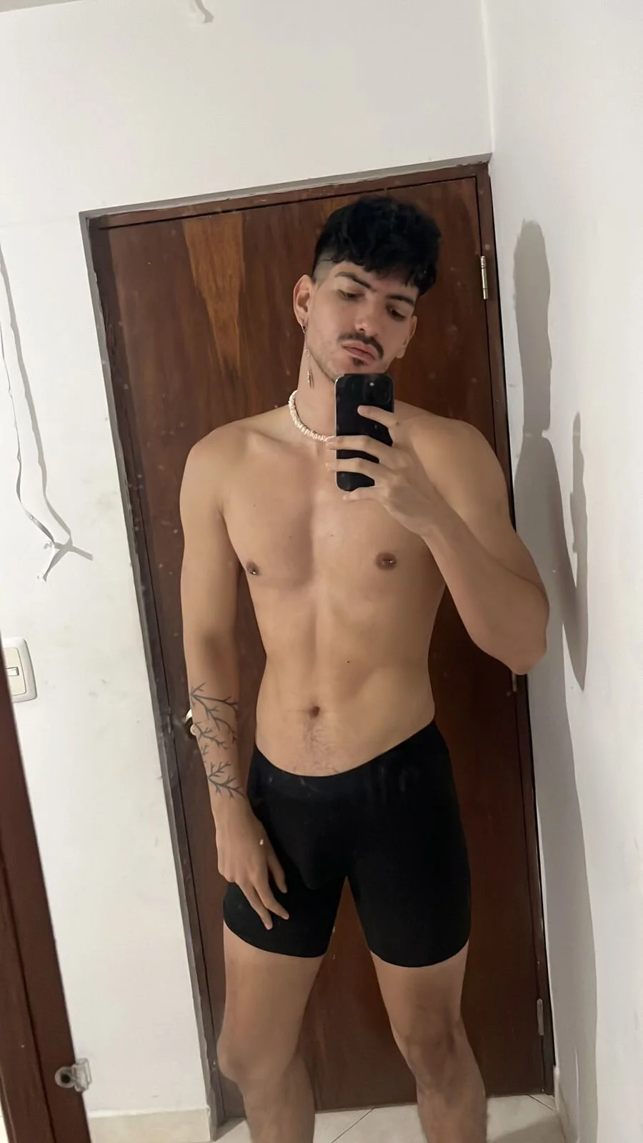 XXX Porn Photo of Nude bbbeachboy 35