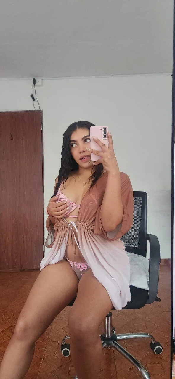 XXX Porn Photo of Nude Luna_rousse26 22