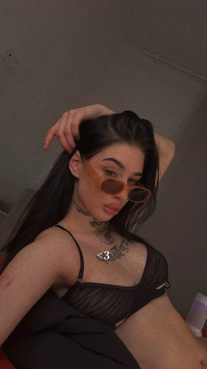 XXX Porn Photo of Nude EllyRockStar 11