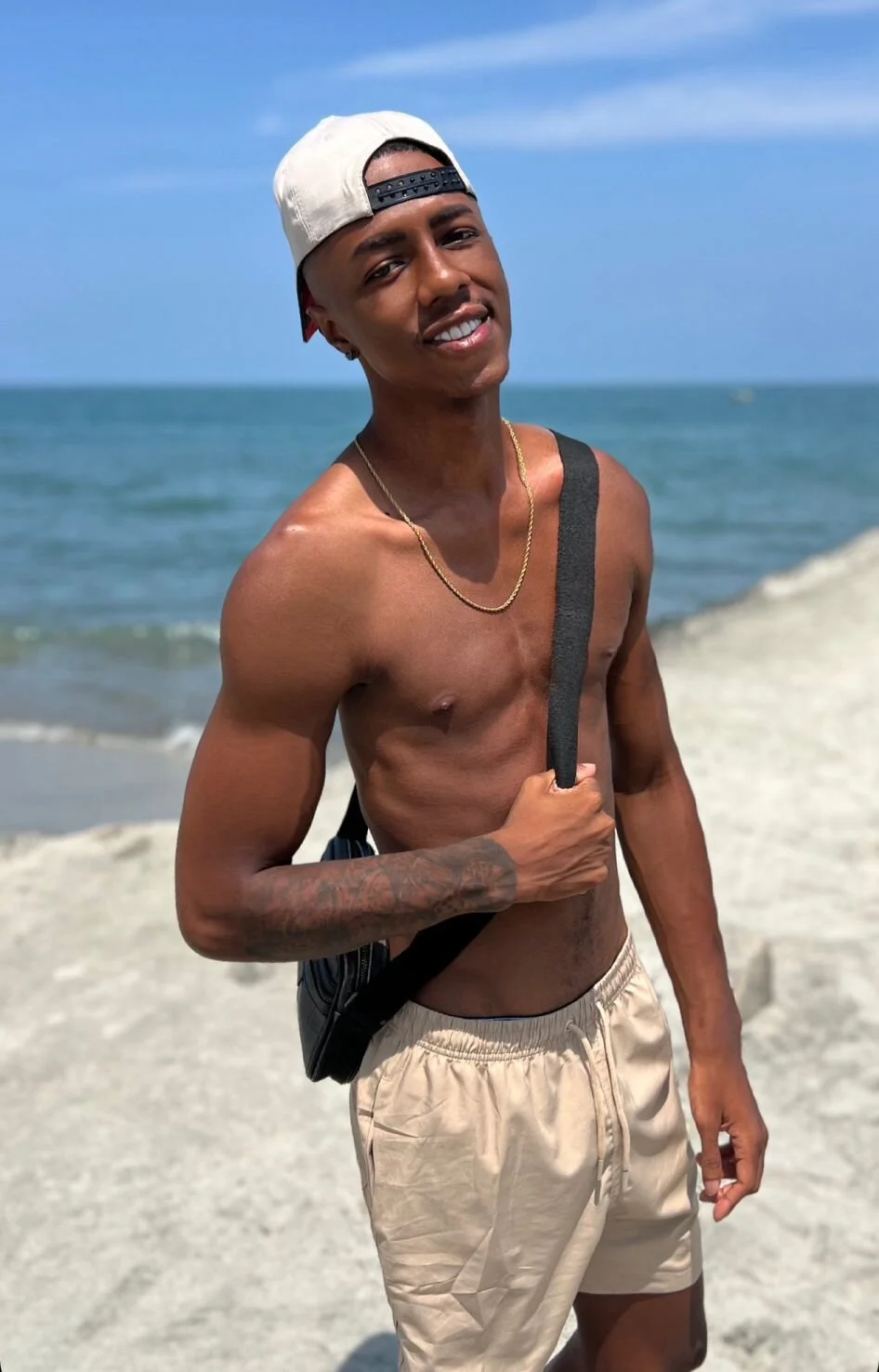 XXX Porn Photo of Nude YeremiBrowm 99