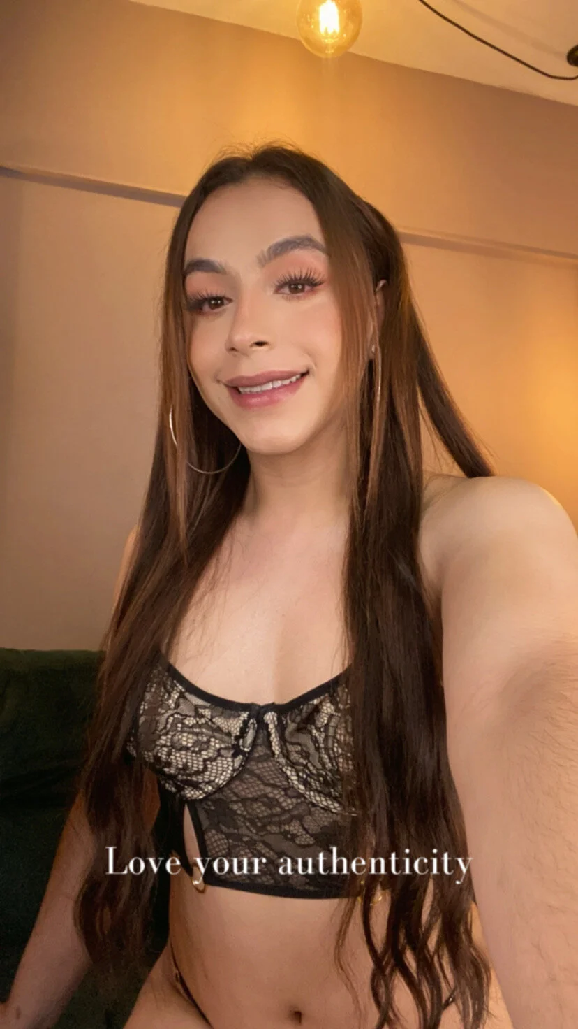 XXX Porn Photo of Nude Vonmodel1 4