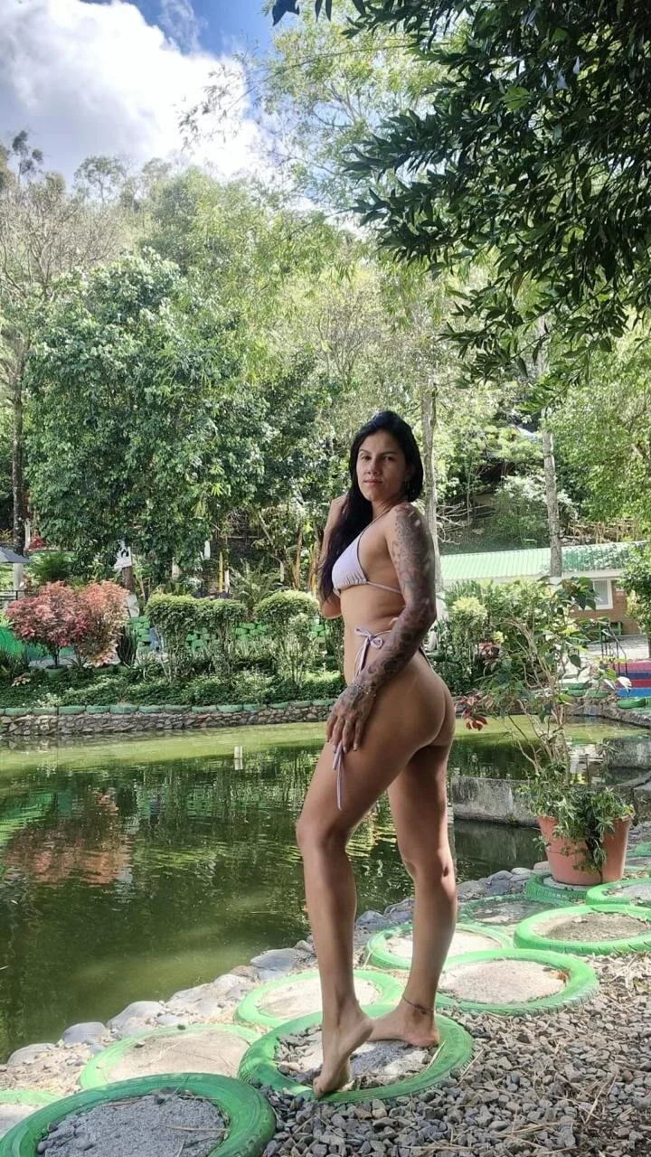XXX Porn Photo of Nude andrea_bdsm1 9