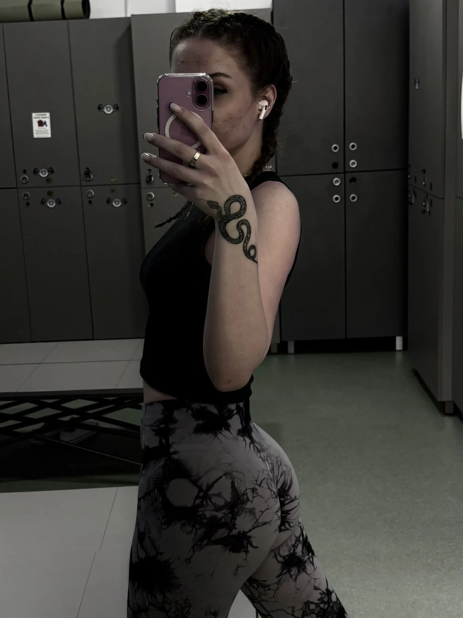 XXX Porn Photo of Nude ScarlettSmithX 128