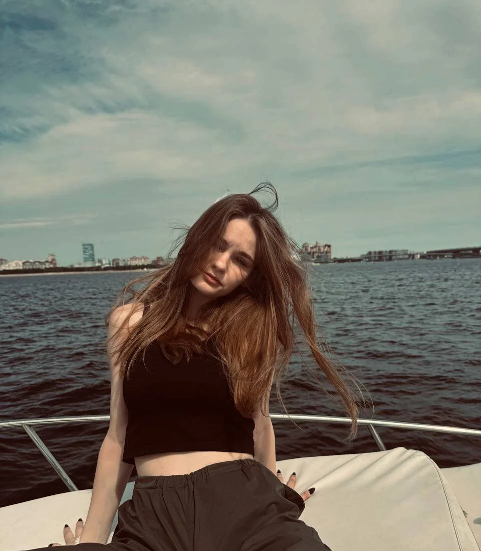 XXX Porn Photo of Nude Liz_Nip 2