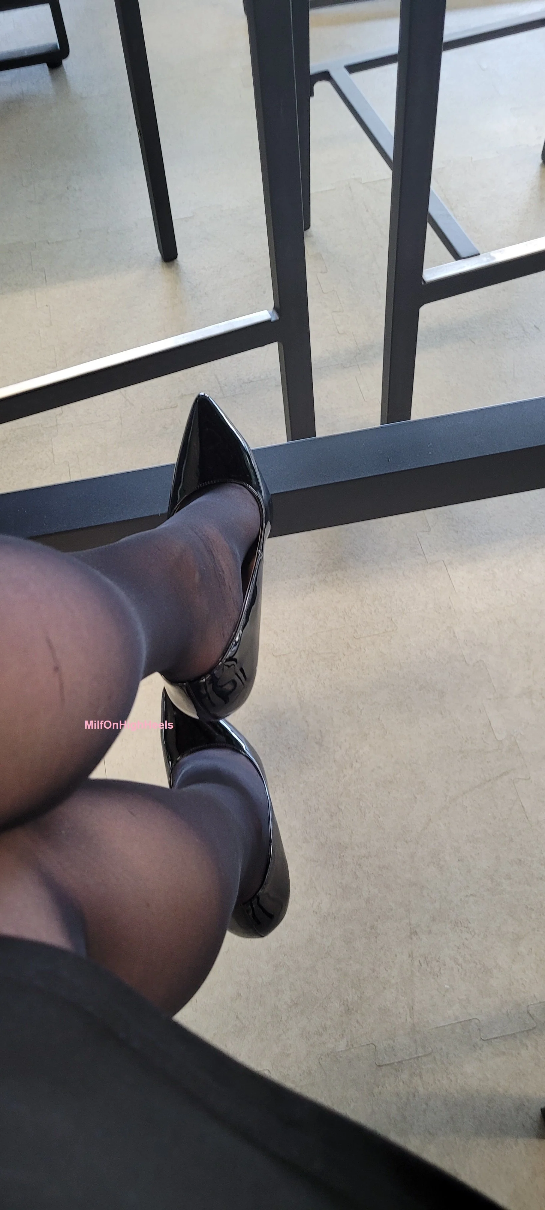XXX Porn Photo of Nude MilfonHighHeels 5