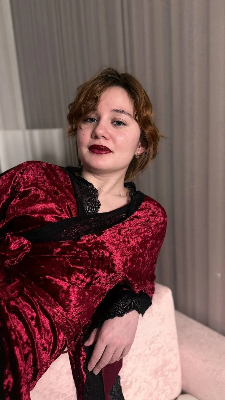 XXX Porn Photo of Nude ElizabethRedWings 8