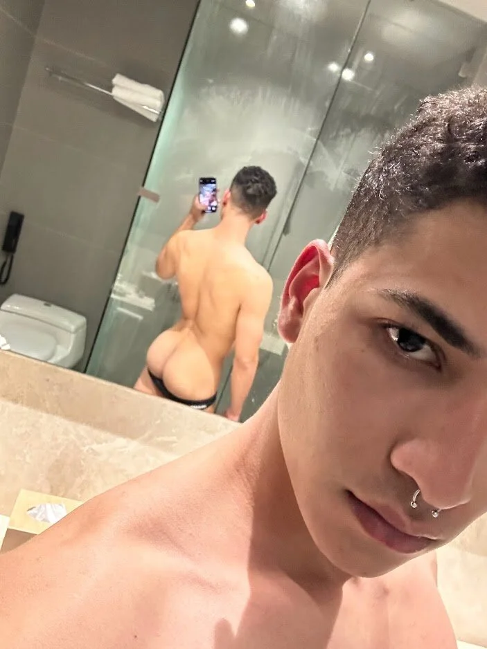 XXX Porn Photo of Nude MitchellXD 3
