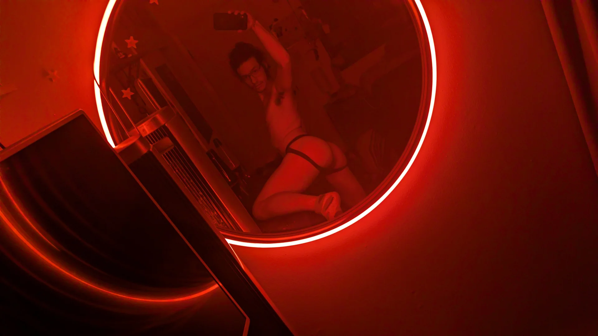 XXX Porn Photo of Nude High_on_Skittles 1